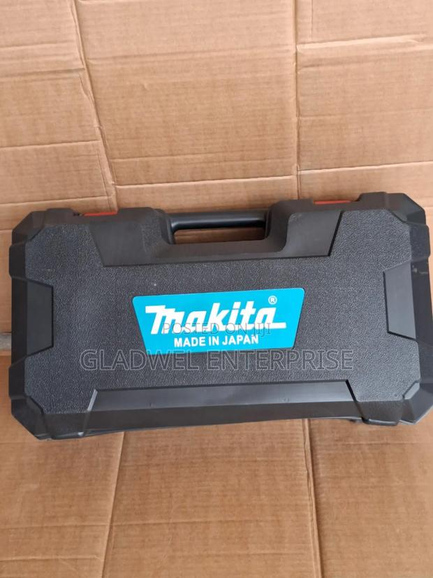 Best Quality Corded Makita Wall Chaser - thumbnail 2