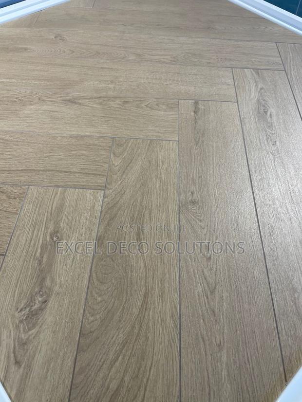 "Smart Floors. Stylish Homes!" With Laminate Flooring