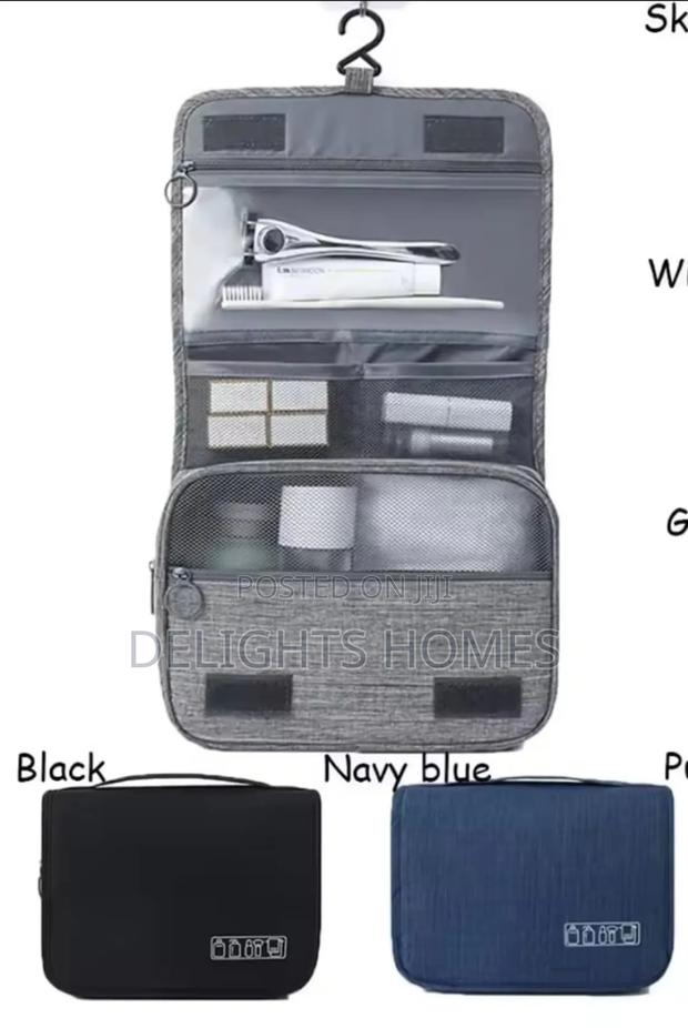 Portable Cosmetic Makeup Bags_car