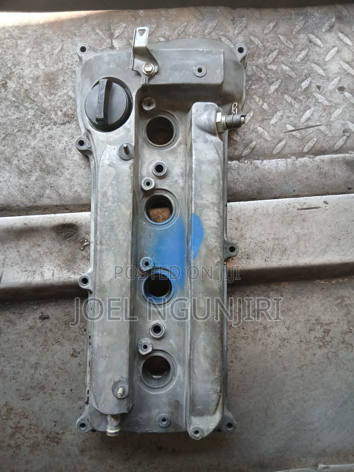 Noah 1az,2az Engine Top Cover