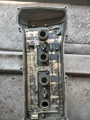 Noah 1az,2az Engine Top Cover