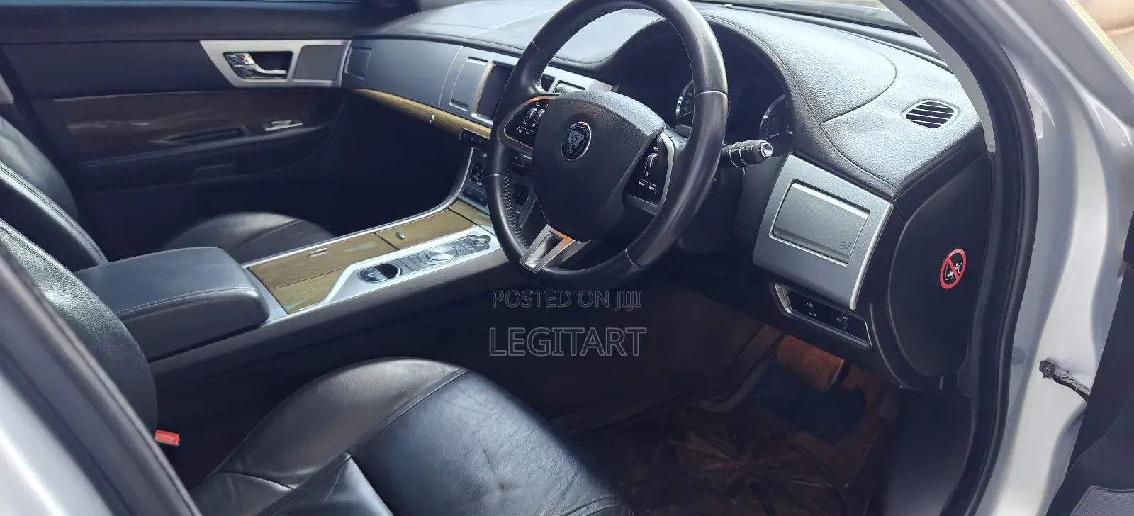 Jaguar XF Premium 4dr Sedan (2.0L 4cyl Turbo 8A) 2015 Silver