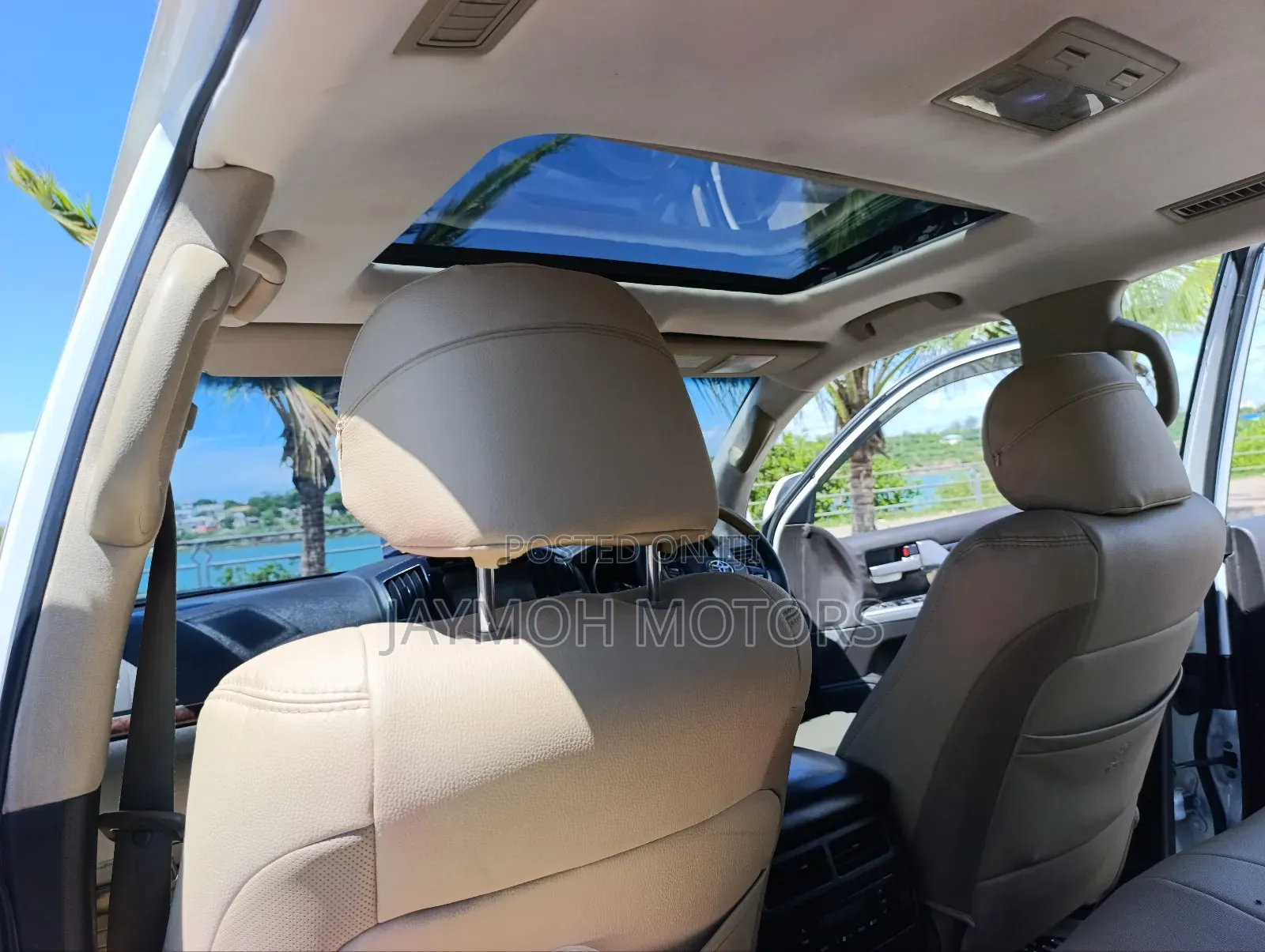 Toyota Land Cruiser 2018 White