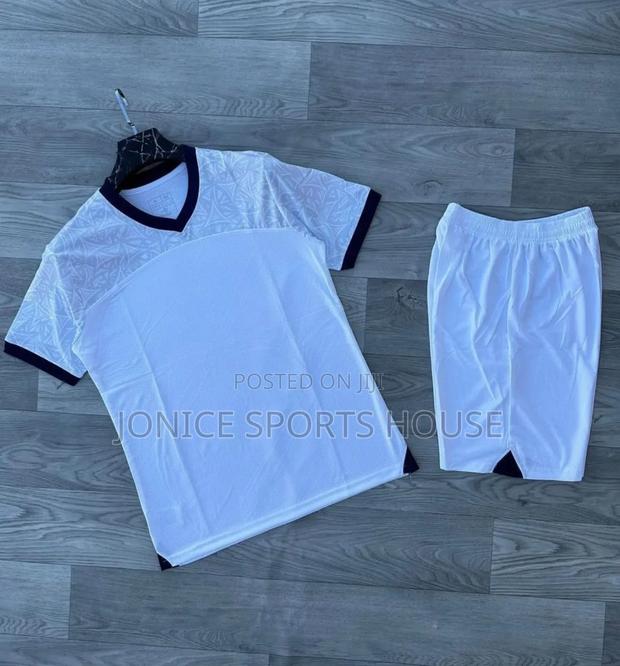 Quality Plain Sportswear - thumbnail 3