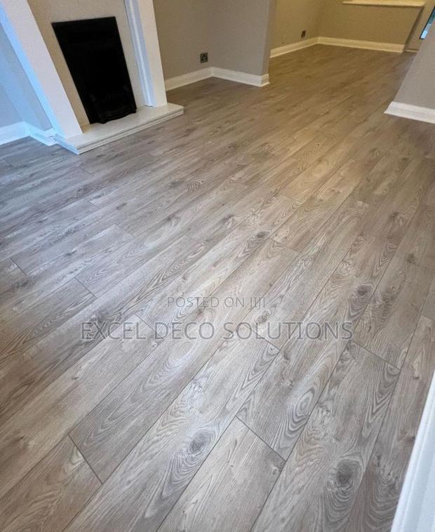 "Durability Never Looked This Good!" Laminate Flooring - main view