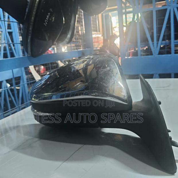 Noah 2015 Sidemirror - thumbnail 2