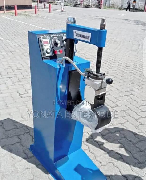 Truck Tyre Vulcanizing Machine - main view