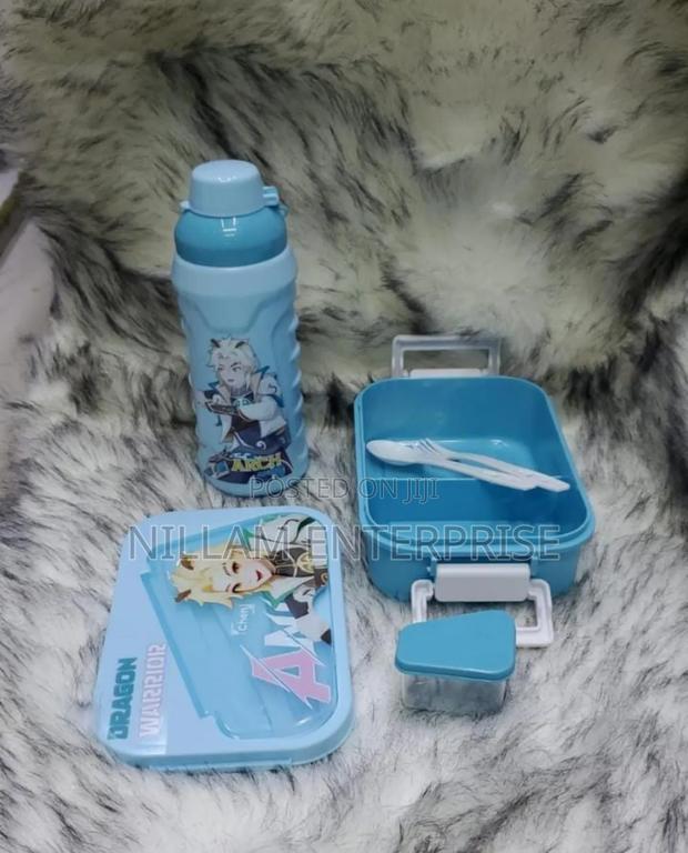 Gift Pack Snack Set Snack Box {1000ml} + Water Bottle {500ml