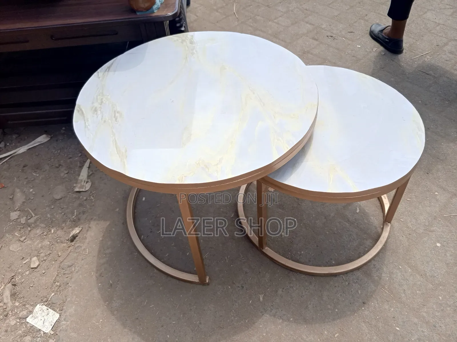 Nest Circular Coffee Table Set