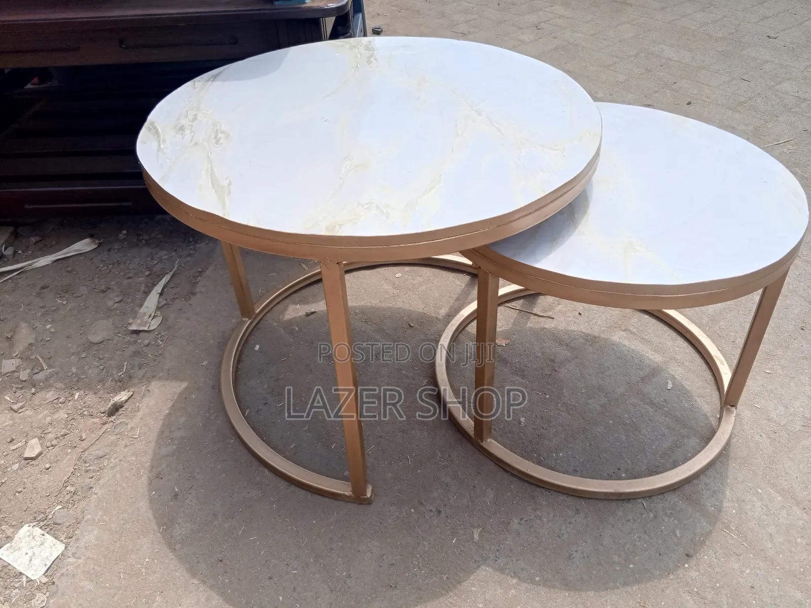Nest Circular Coffee Table Set