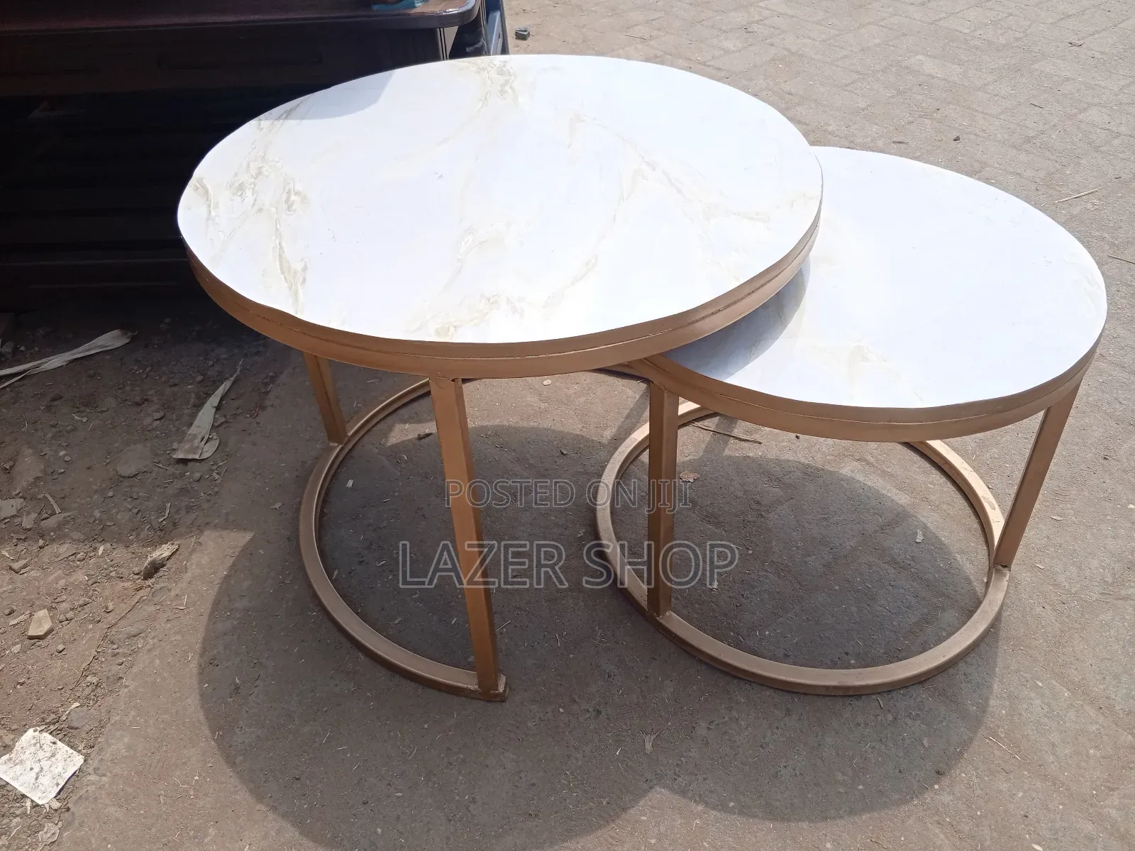 Nest Circular Coffee Table Set