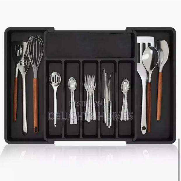Cutlery Drawer Organizer_car