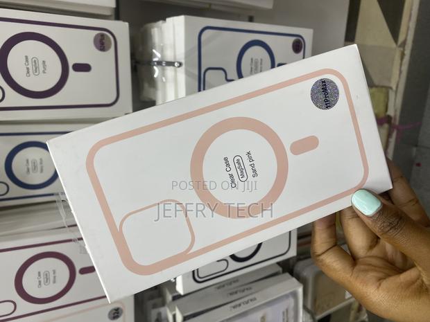 Duedue iPhone 11 Pro Max Magsafe Transparent Case-Pink - thumbnail 2