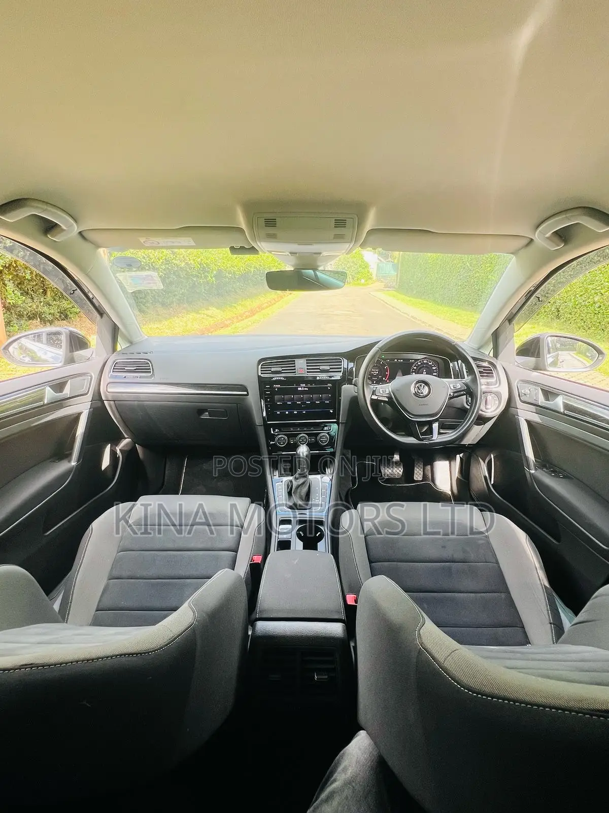 Volkswagen Golf 2018 Matt Black