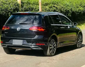 Volkswagen Golf 2018 Matt Black