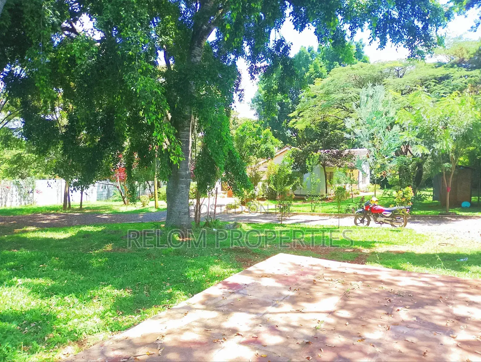 3bdrm Bungalow in Karen for rent