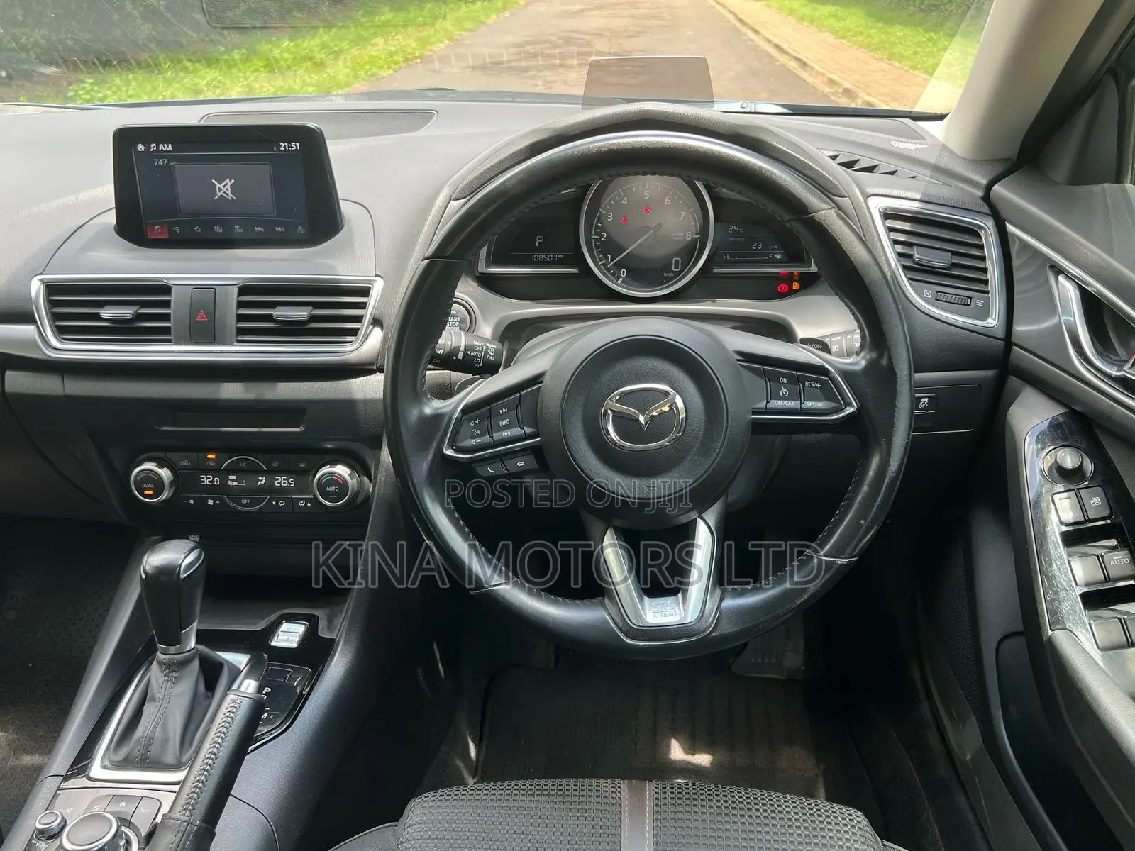 Mazda Axela 2019 Brown