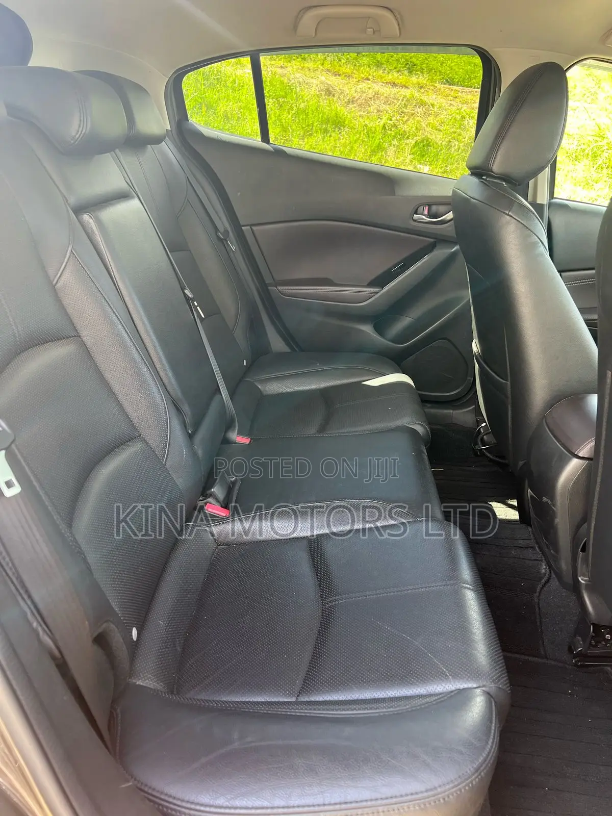 Mazda Axela 2019 Brown