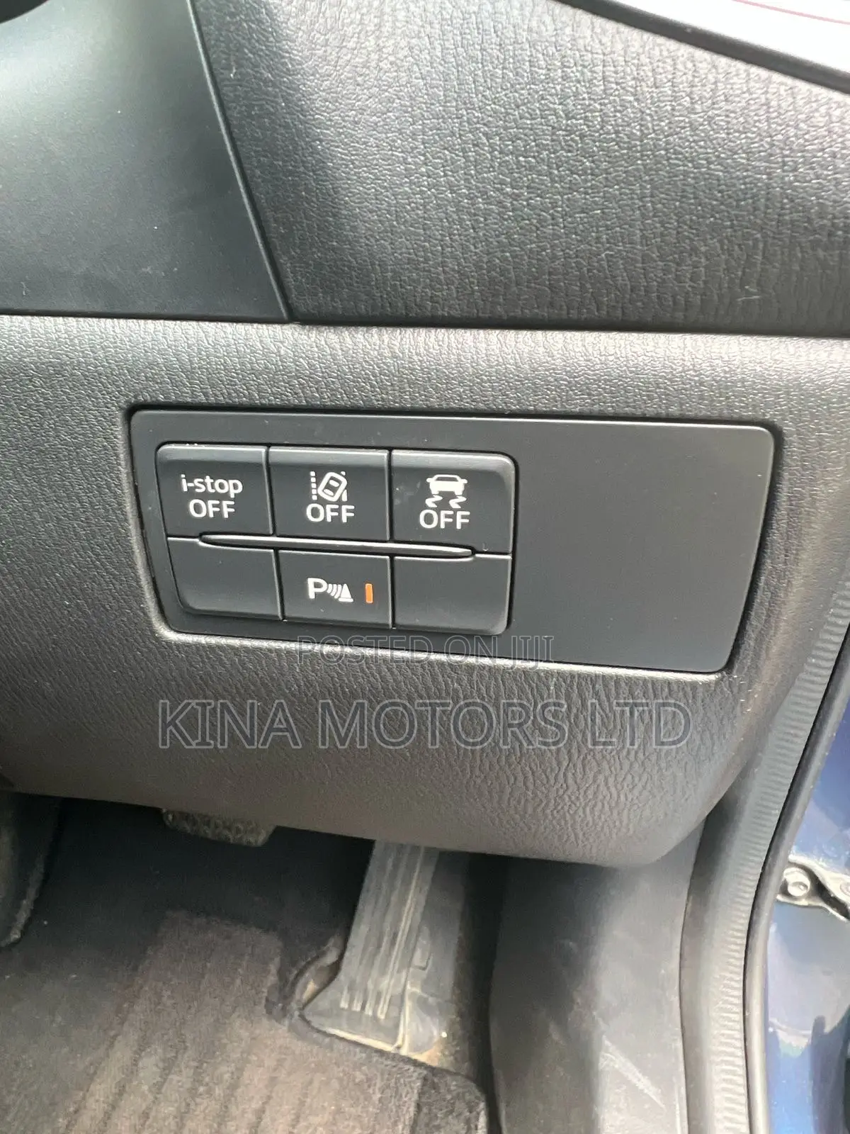 Mazda Axela 2019 Brown