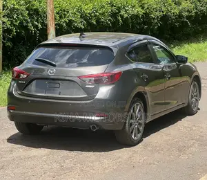 Mazda Axela 2019 Brown