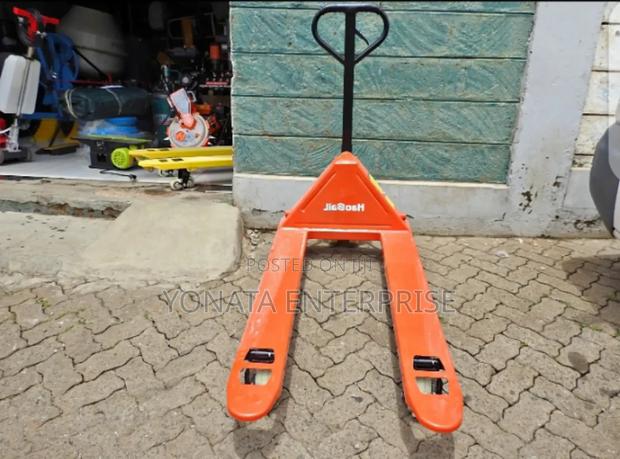 3t Pallet Truck - main view