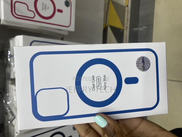 Inktree iPhone 11 Pro Max Magsafe Translucent Case-Blue - main view