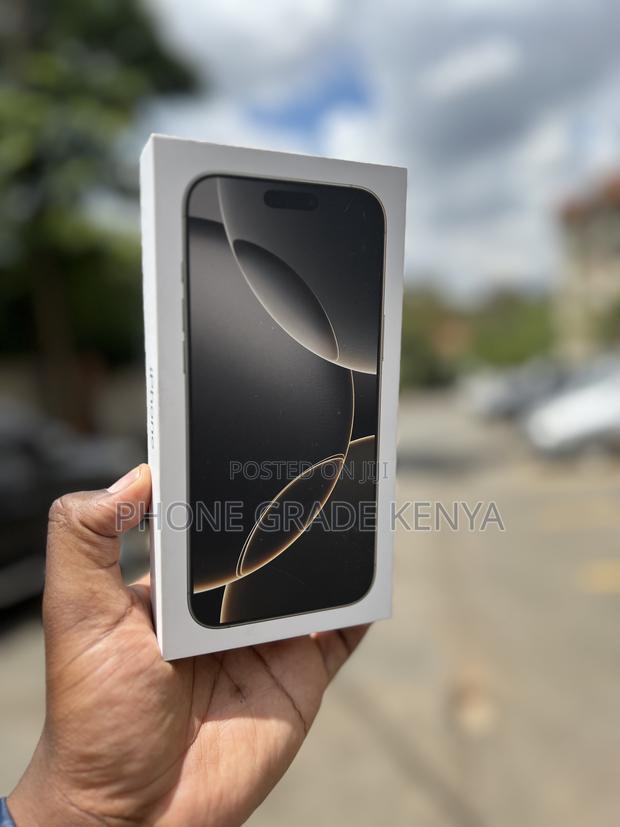 New Apple iPhone 16 Pro Max 1 TB White - thumbnail 2