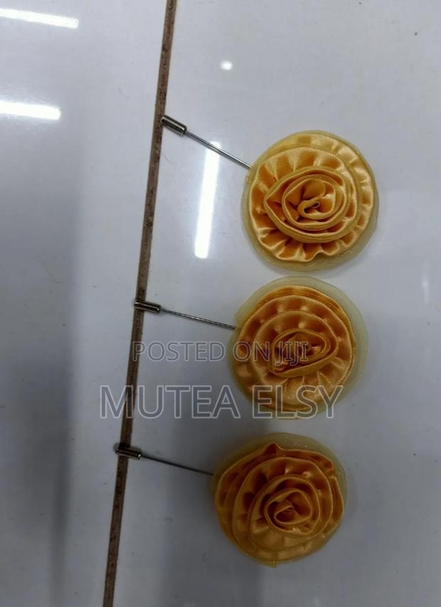 Mustard Yellow Max Lapel Pins - thumbnail 2