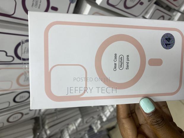 Bentoben iPhone 14 Magsafe Translucent Matte Case-Sandy Pink - main view