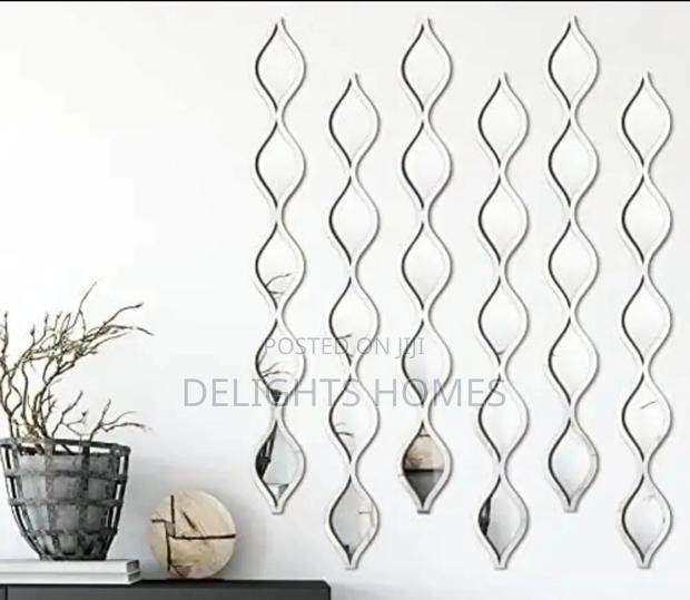 Wavy Decor Mirrors_esj