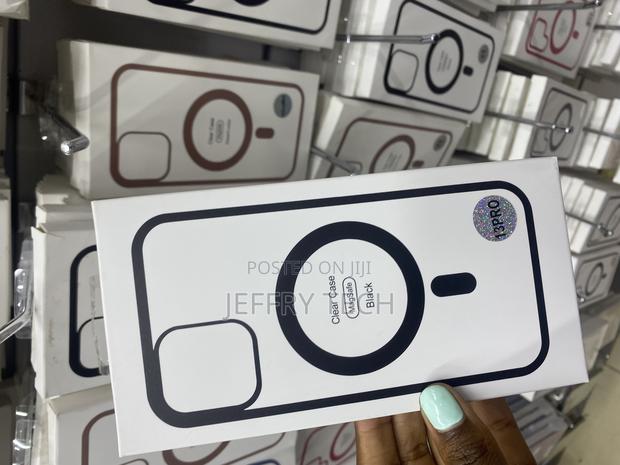 Waldeng iPhone 13 Pro Transparent Magsafe Case -Black - main view