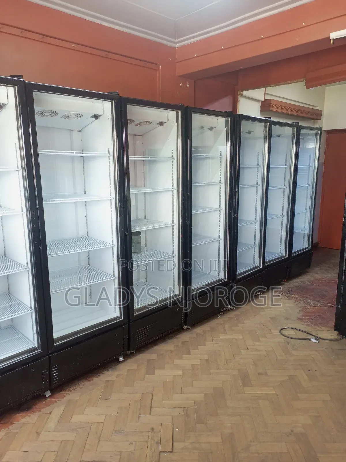 Suitable$Realiable Display Fridge