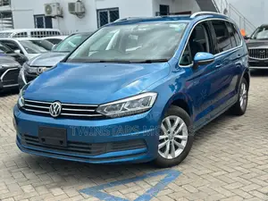 Volkswagen Touran 2018 Blue