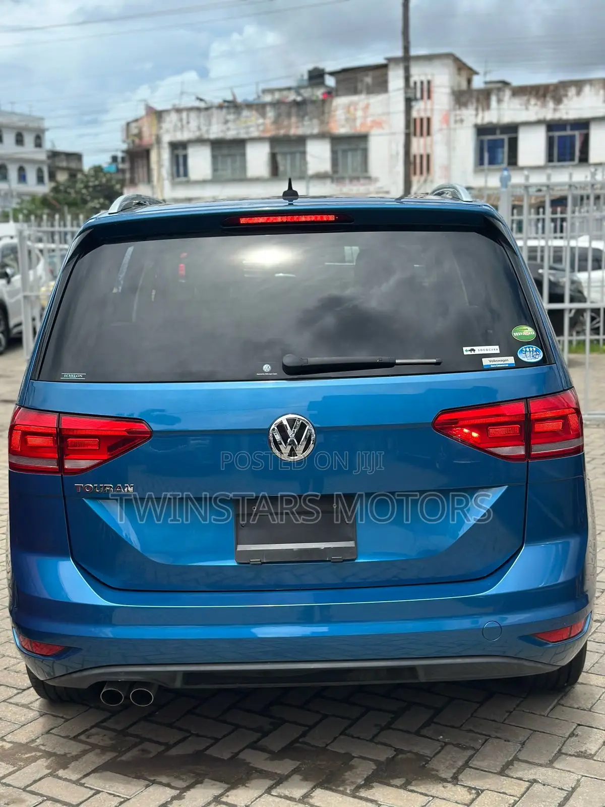 Volkswagen Touran 2018 Blue