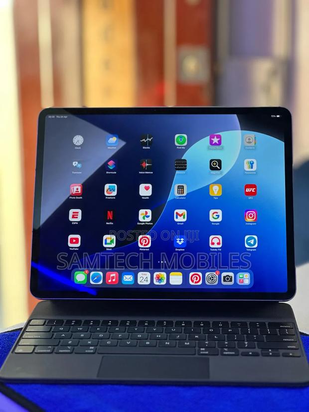 New Apple iPad Air 256 GB Gray - main view