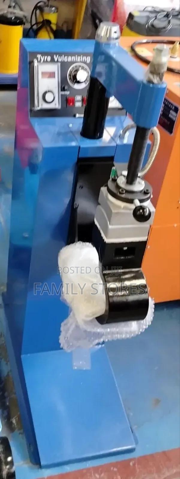 Commercial Tyre Vulcanizing/Repair Machine - thumbnail 2