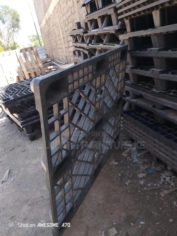 Heavy Duty Mold Plastic Pallets - main view