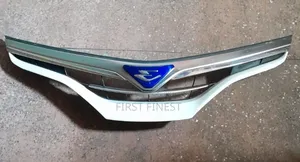 Toyota Estima Grill 2012