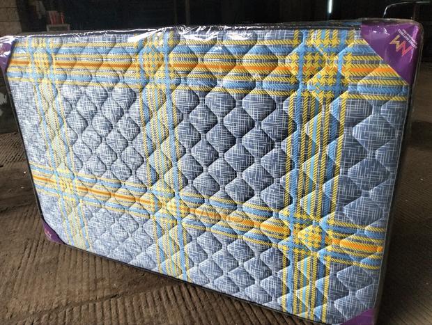 4 X 6 X 8 Fibre Mattresses! High Density Quilted