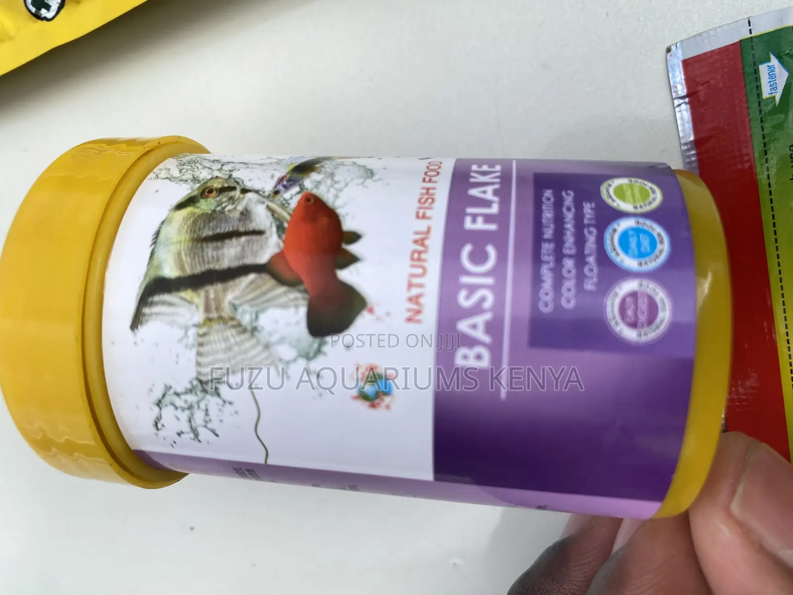 Aquavita Premium Flakes – Daily Nutrition for All Fish