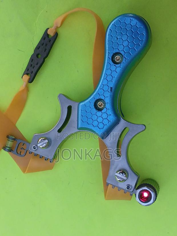 Blue Anti Slip Laser Guided Slingshot Catapult - thumbnail 4