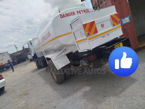 Isuzu Fx Tanker - thumbnail 2