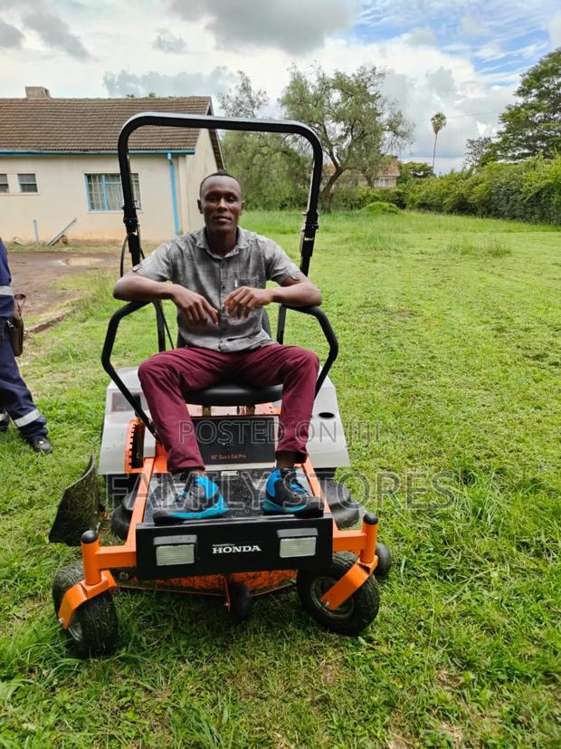 Zero Turn/Ride-on Honda Lawn Mower Machine