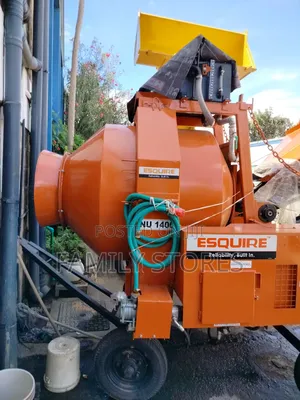 Esquire 700l Diesel Selfloading Concrete Mixer Machine