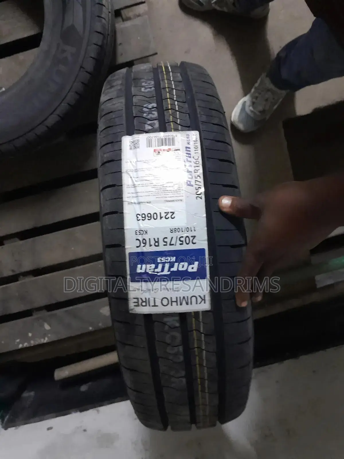 205/75r16 Kumho Tyres Brand New Made in Korea