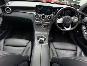 Mercedes-Benz C200 2018 Burgundy