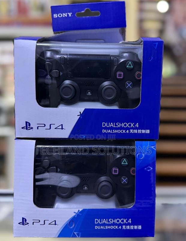 Unused Dualshock4 Controller - thumbnail 3