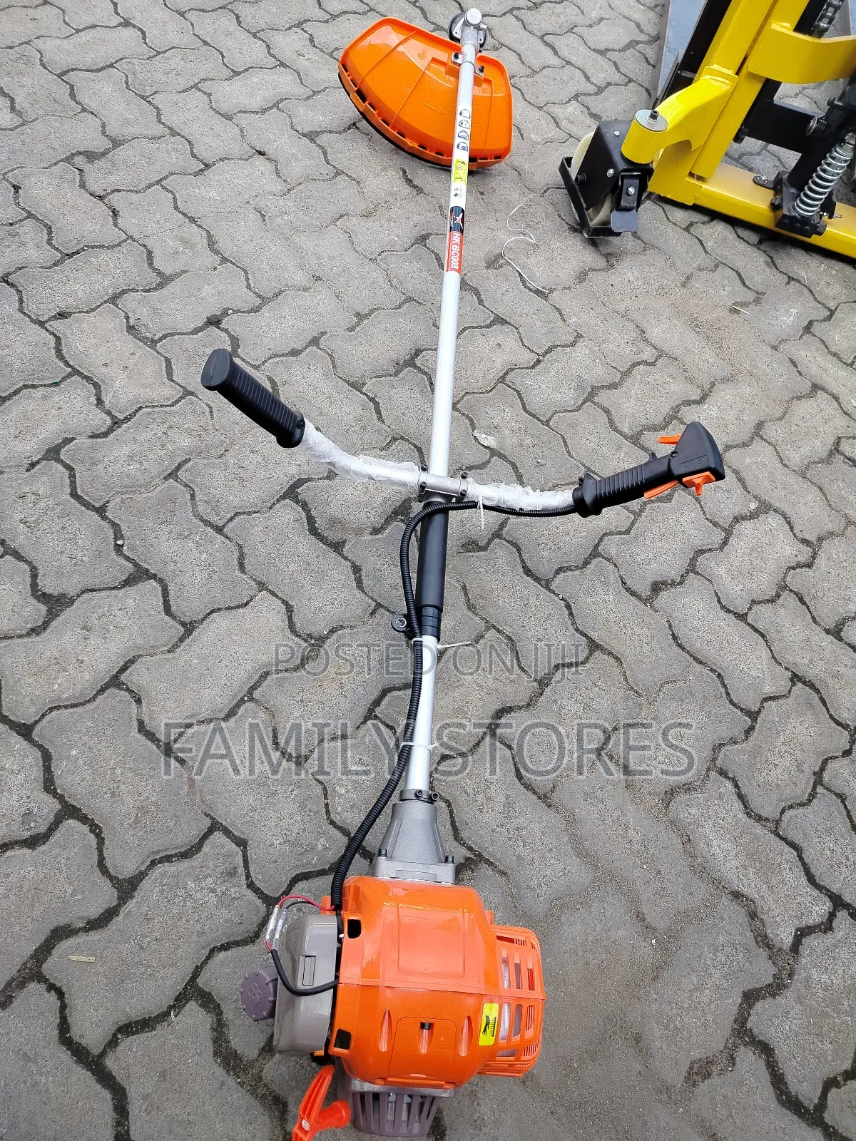 Astramilano 4-Stroke Brushcutter Machine