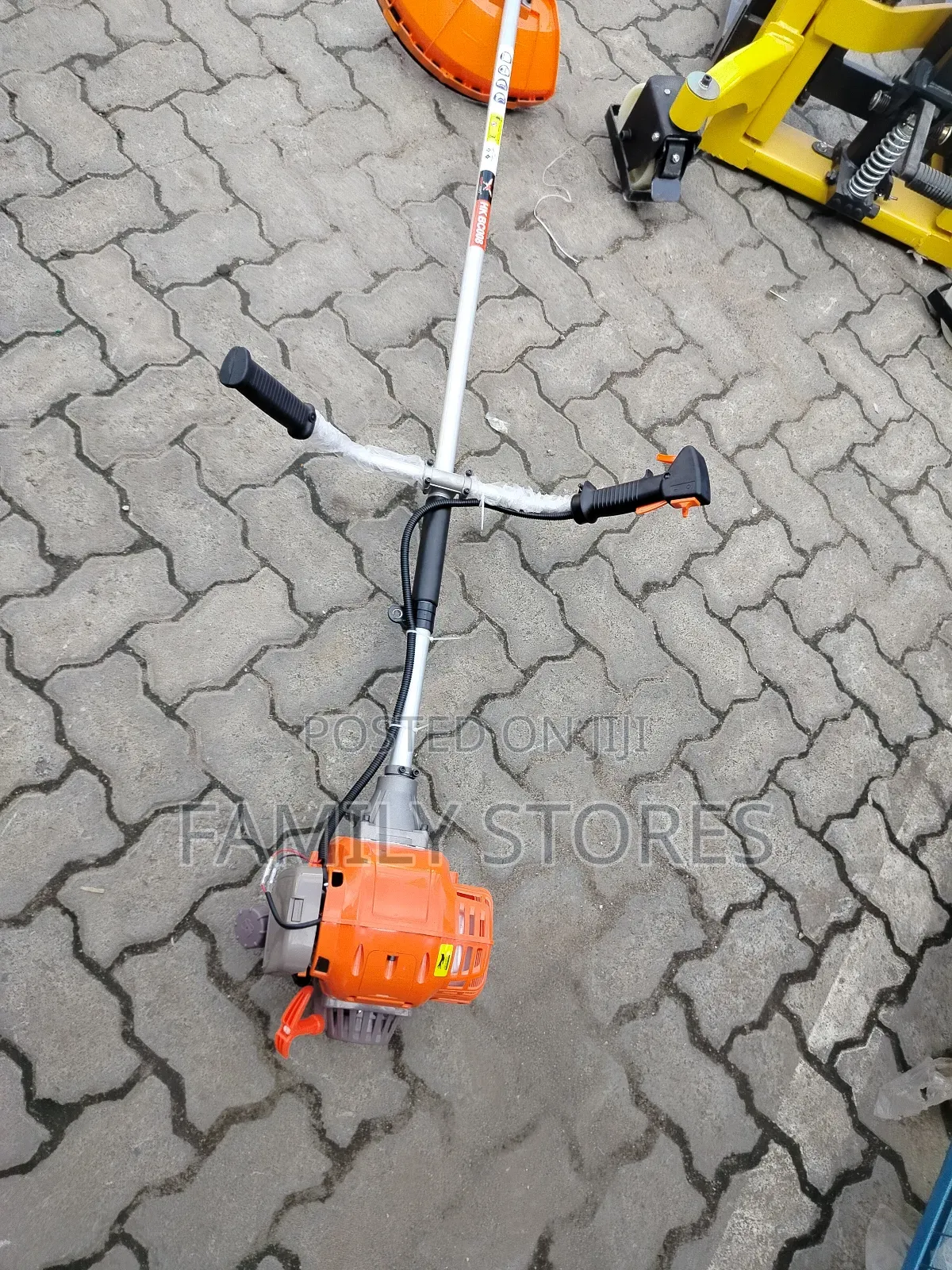 Astramilano 4-Stroke Brushcutter Machine