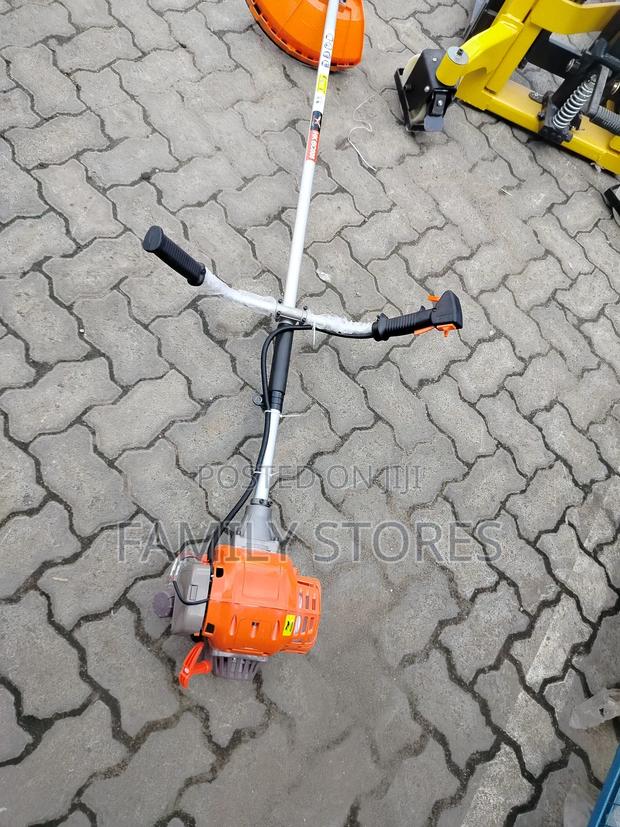 Astramilano 4-Stroke Brushcutter Machine - thumbnail 3